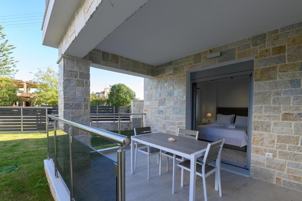 Momento Luxury Apartments Walking Distance From The Beach 尼基亚娜 外观 照片
