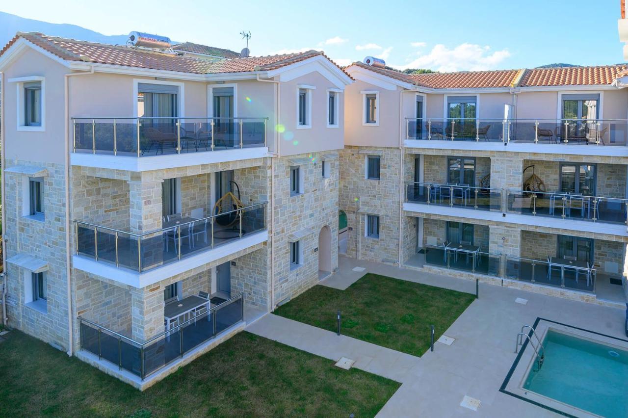 Momento Luxury Apartments Walking Distance From The Beach 尼基亚娜 外观 照片