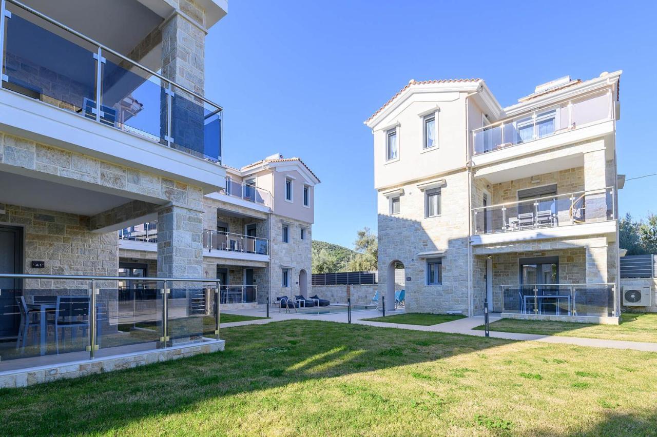 Momento Luxury Apartments Walking Distance From The Beach 尼基亚娜 外观 照片