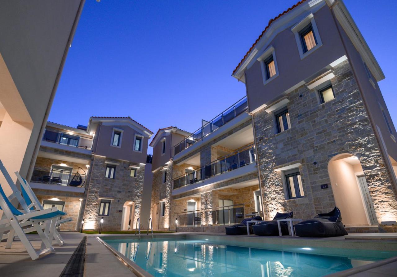 Momento Luxury Apartments Walking Distance From The Beach 尼基亚娜 外观 照片