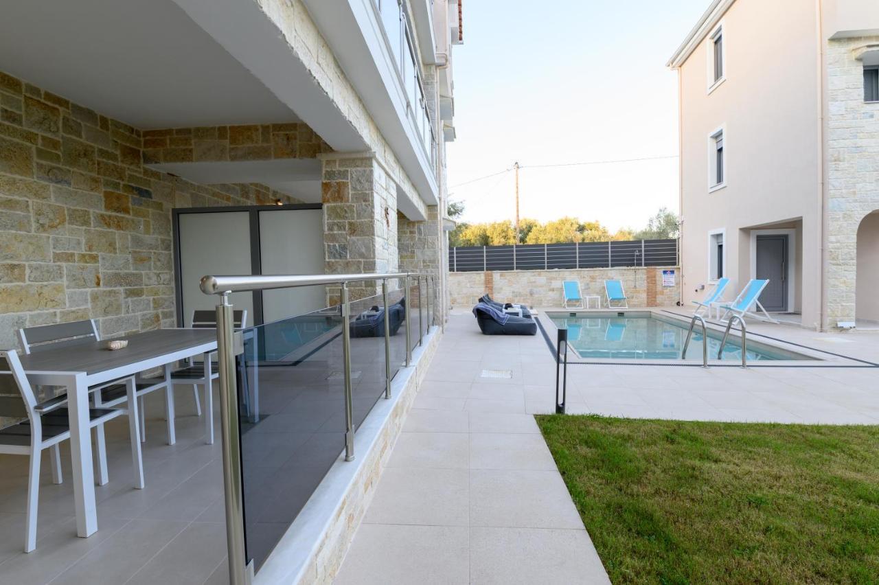 Momento Luxury Apartments Walking Distance From The Beach 尼基亚娜 外观 照片