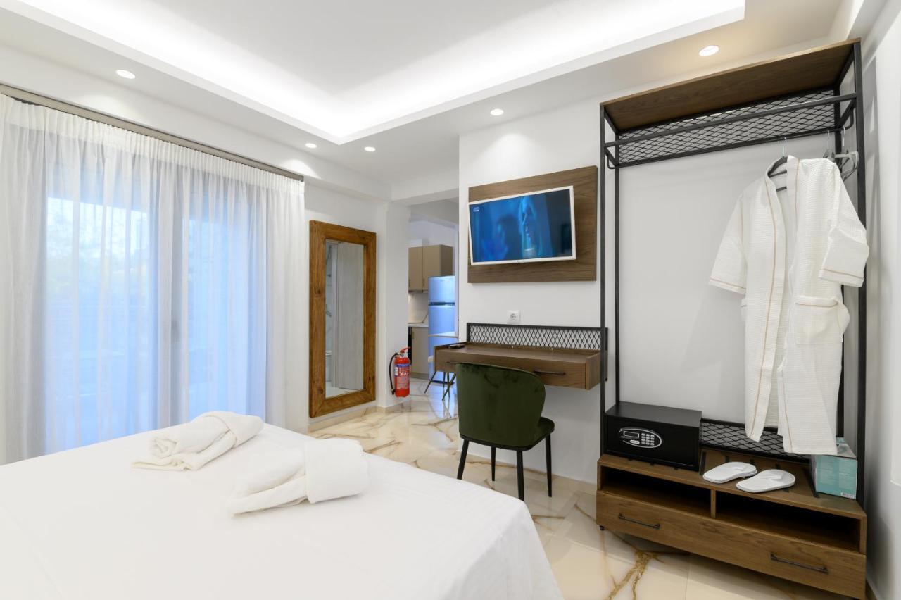 Momento Luxury Apartments Walking Distance From The Beach 尼基亚娜 外观 照片