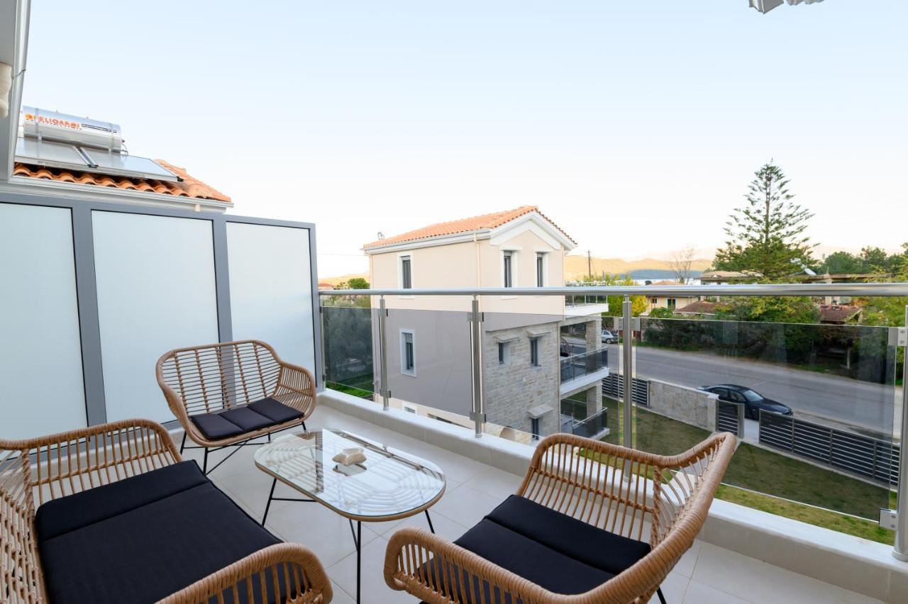 Momento Luxury Apartments Walking Distance From The Beach 尼基亚娜 外观 照片